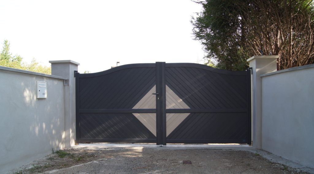 Portail aluminium traditionnel Appiano