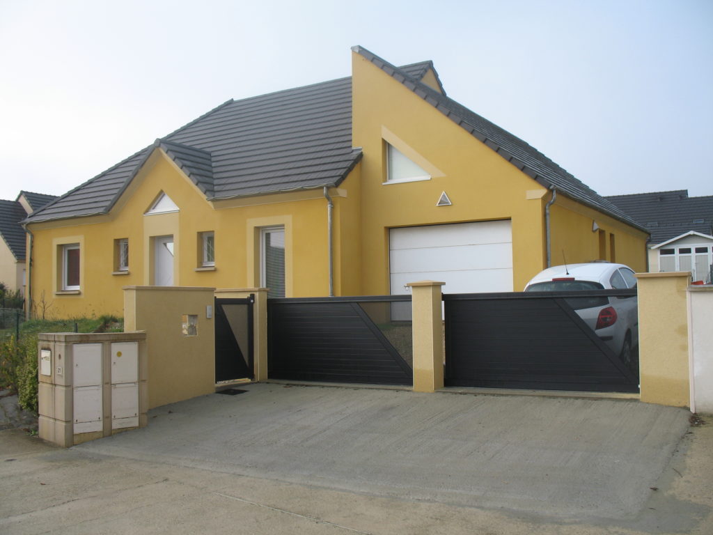 Portail aluminium contemporain Appiano