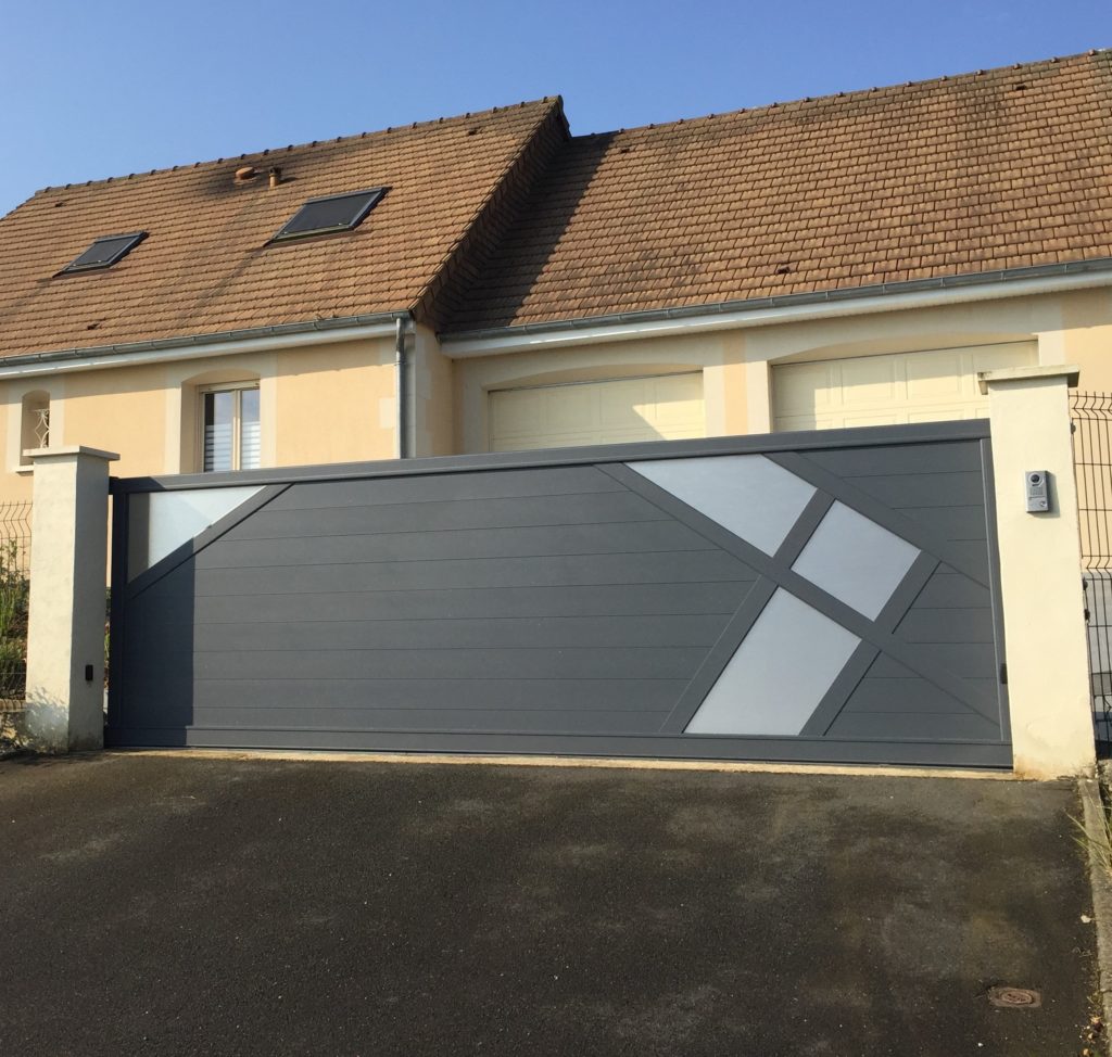 Portail aluminium contemporain Appiano