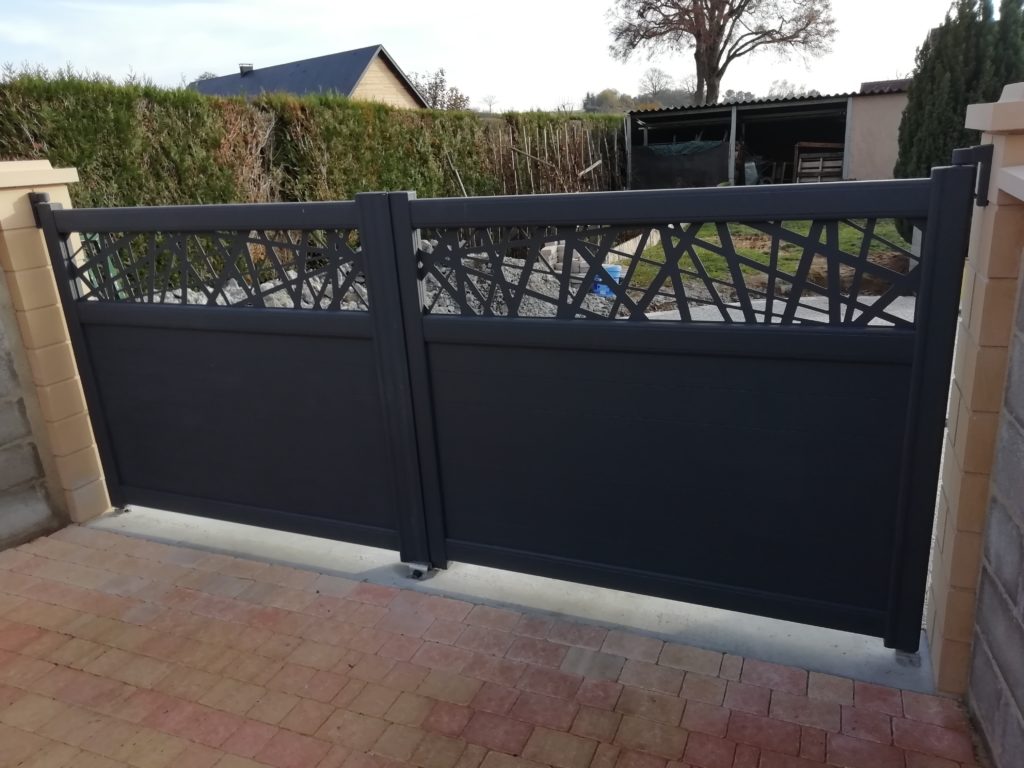 Portail aluminium contemporain Appiano