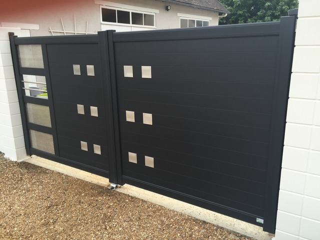 Portail aluminium contemporain Appiano